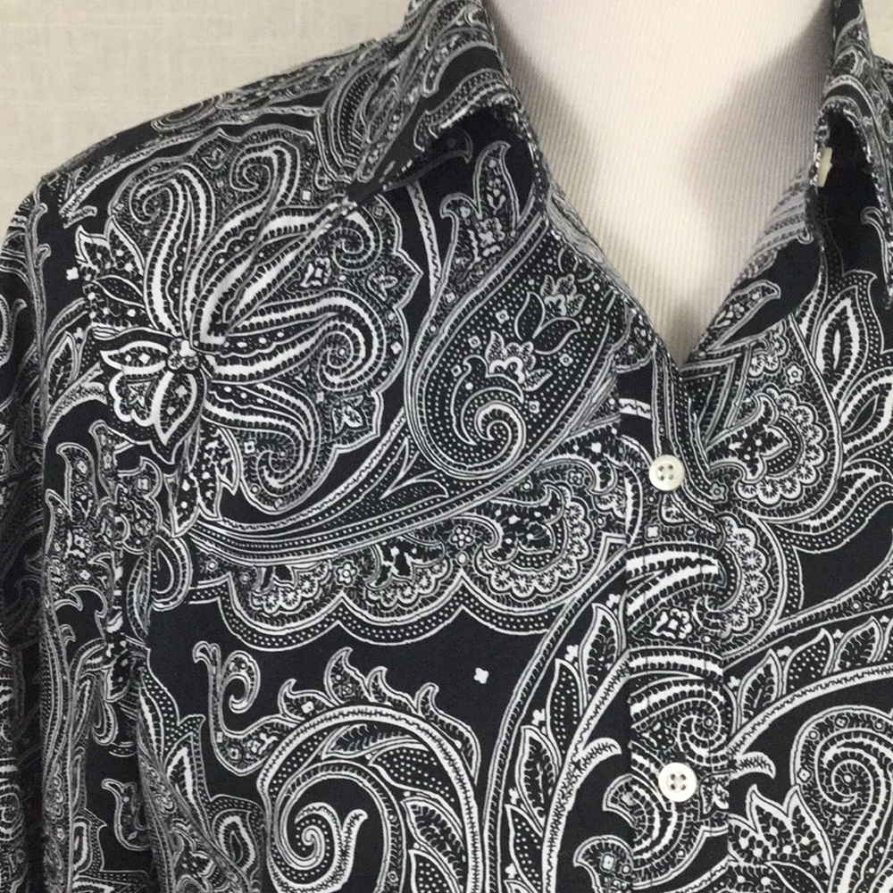 Lauren Ralph Lauren b&w paisley button-down - Picture 2 of 8